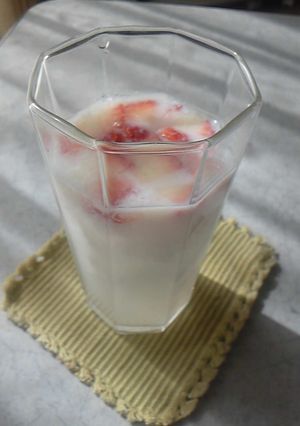 いちごミルクソーダ-レシピのメイン写真