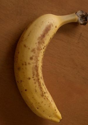 必見!面白いバナナの剥き方✿-レシピのメイン写真