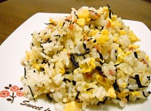 ひじきと梅干しチャーハン～の後は茶漬け♪-レシピのメイン写真