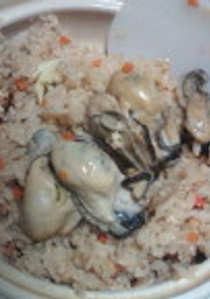 100均土鍋で牡蠣の炊き込み御飯-レシピのメイン写真