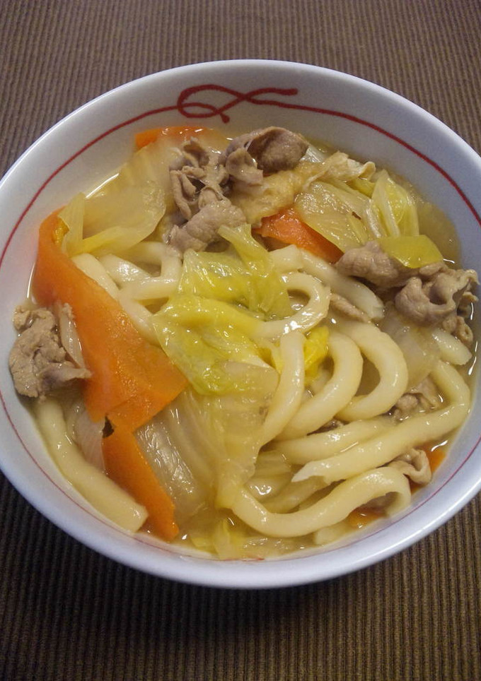 野菜たっぷり！我が家の煮込みうどん♪-レシピのメイン写真