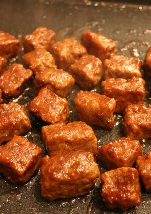 牛挽肉で~サイコロステーキ-レシピのメイン写真