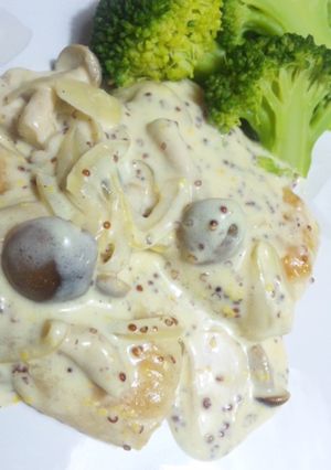 鶏胸肉のソテー♡マスタードクリームソース-レシピのメイン写真