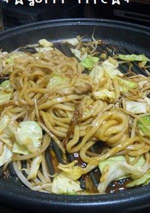 ホルモン焼きうどん-レシピのメイン写真