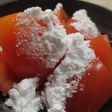 トマトの粉糖がけ