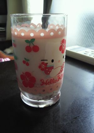 めちゃ簡単いちごミルク-レシピのメイン写真