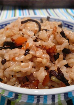 ヘルシー☆玄米ひじきご飯-レシピのメイン写真