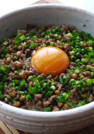 肉そぼろとネギのネバネバスタミナ丼-レシピのメイン写真