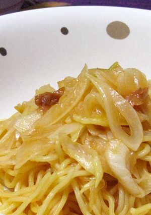 ほんのりピンク♪梅ケチャ焼きそば-レシピのメイン写真