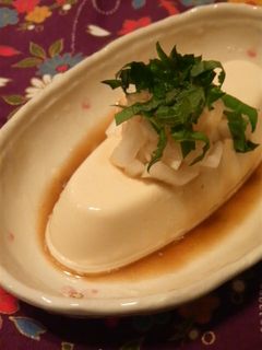 お豆腐にのせるだけ~新玉ねぎと大葉~-レシピのメイン写真