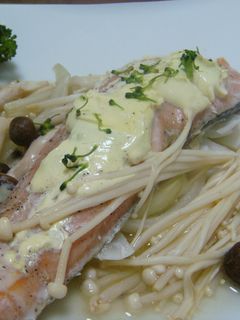 鮭のホイル焼き☆バター・マヨにんにくで♪-レシピのメイン写真