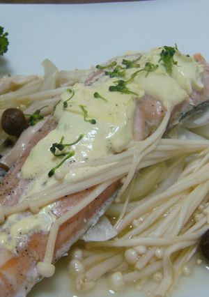 鮭のホイル焼き☆バター・マヨにんにくで♪-レシピのメイン写真