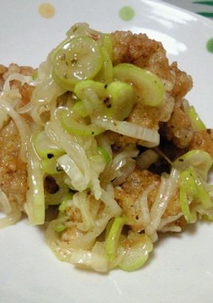 鶏皮のネギ塩ダレ和え☆おつまみに最適☆-レシピのメイン写真