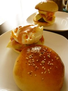 おうちで✿マッ○風✿チーズ月見バーガー-レシピのメイン写真