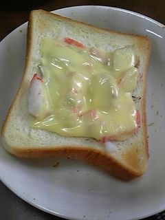 青じそドレで☆かにかま大葉トースト-レシピのメイン写真