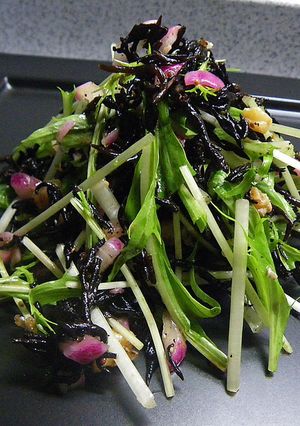 vege 芽ひじきとくるみのサラダ-レシピのメイン写真