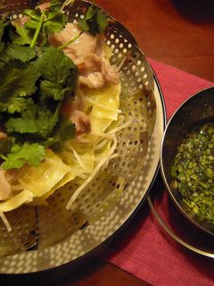 香菜をたっぷりどうぞ♫蒸し豚温野菜-レシピのメイン写真