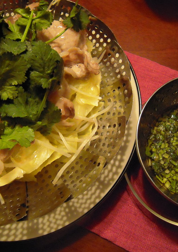 香菜をたっぷりどうぞ♫蒸し豚温野菜-レシピのメイン写真