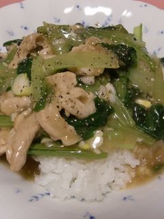 カルシウムたっぷり♥小松菜と豚肉の中華丼-レシピのメイン写真