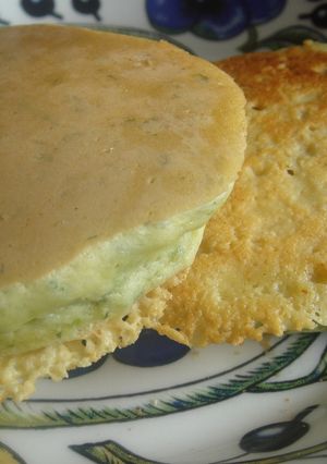 野菜嫌いの子供にカリカリチーズパンケーキ-レシピのメイン写真