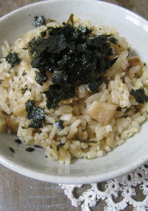 簡単♪塩昆布とツナ缶の炊き込みご飯-レシピのメイン写真