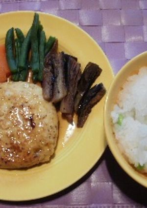 お肉少なめ豆腐ハンバーグ-レシピのメイン写真