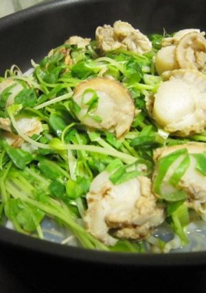 バター醤油で☆豆苗とホタテの蒸し料理-レシピのメイン写真
