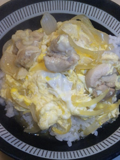 卵は半熟命!新玉で優しい甘さの親子丼♪-レシピのメイン写真