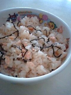 鮭と塩昆布の混ぜご飯-レシピのメイン写真