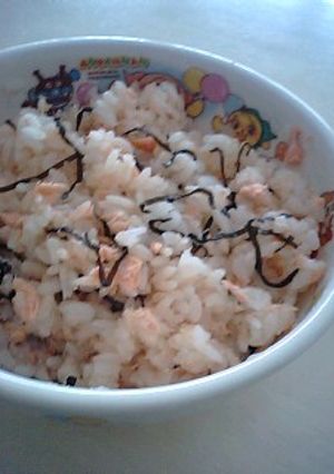 鮭と塩昆布の混ぜご飯-レシピのメイン写真