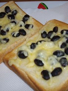 黒豆チーズトースト-レシピのメイン写真