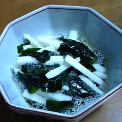 山芋とワカメの酢の物-レシピのメイン写真