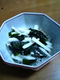 山芋とワカメの酢の物-レシピのメイン写真