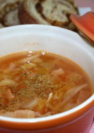 春キャベツがたっぷり入ったトマトスープ-レシピのメイン写真