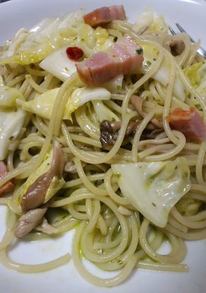 キャベツとキノコのバジルペペロンチーニ-レシピのメイン写真