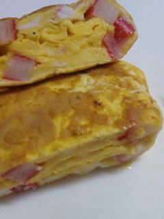 弁当おかず☆カニカマで卵焼き-レシピのメイン写真