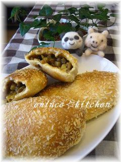 残りカレーで☆焼きカレーパン♪♪-レシピのメイン写真