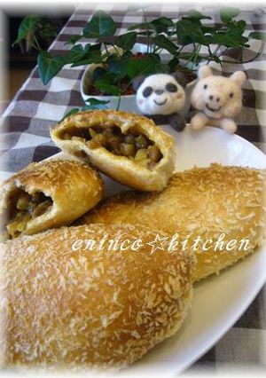残りカレーで☆焼きカレーパン♪♪-レシピのメイン写真