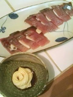 鰹のお刺身にんにくサンド、マヨ醤油で-レシピのメイン写真