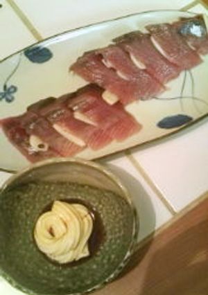 鰹のお刺身にんにくサンド、マヨ醤油で-レシピのメイン写真