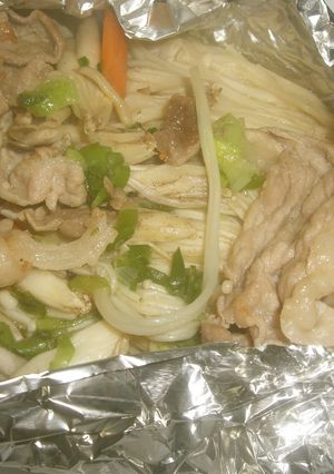たっぷりきのことぶた肉のホイル焼き！-レシピのメイン写真