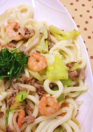 プリッとさっぱり✿エビ塩焼きうどん-レシピのメイン写真