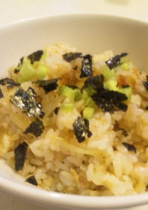 マヨネーズが香ばしい♪ツナマヨチャーハン-レシピのメイン写真