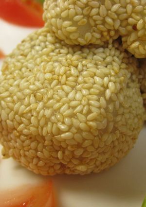 豚の角煮の超簡単ゴマだんご（角煮饅頭）-レシピのメイン写真