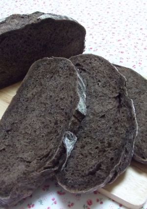 黒いカンパーニュ-レシピのメイン写真