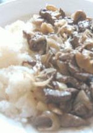 チューリッヒ風牛肉クリームソース煮-レシピのメイン写真