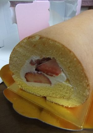 外巻きロール（マスカルポーネクリーム）-レシピのメイン写真