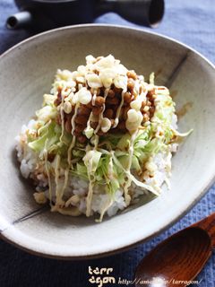 キャベツと天かすのジャンクな納豆丼-レシピのメイン写真