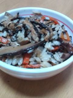 ひじきの混ぜご飯-レシピのメイン写真