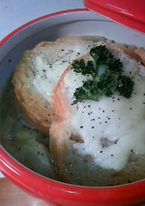 キャベツで☆オニオングラタン風スープ-レシピのメイン写真